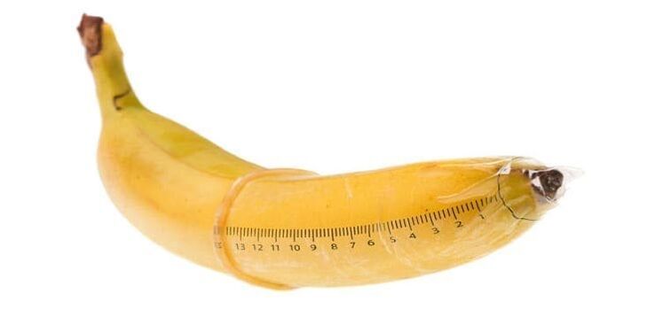 Banana measurement with soda simulates penis enlargement